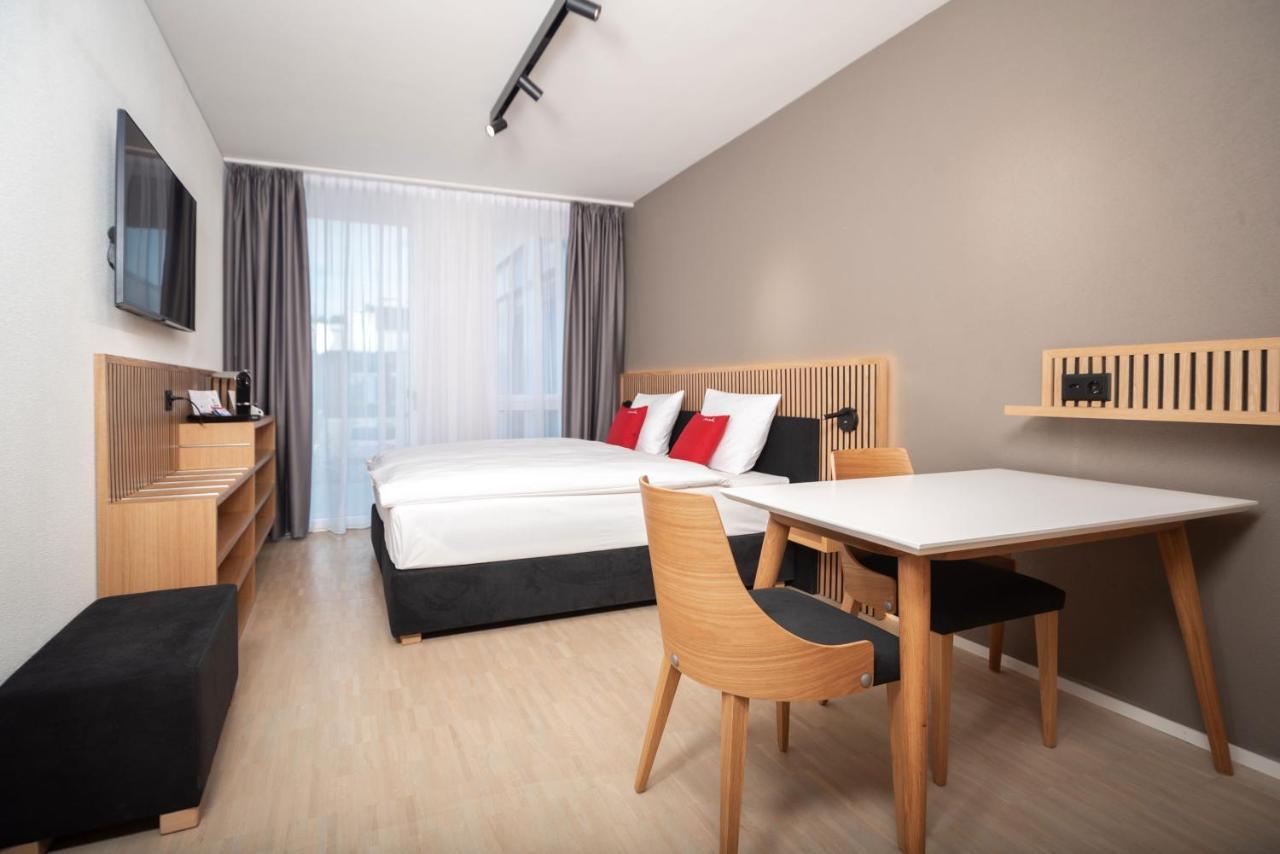 Tailormade Hotel Bab Bachenbuelach Bachenbulach Esterno foto